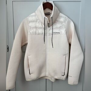 Columbia Off-White Jacket with Quilted Accents